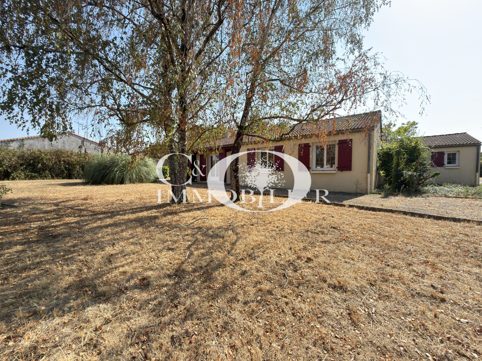 Maison 3 chambres - garage - 2500 m2 de terrain